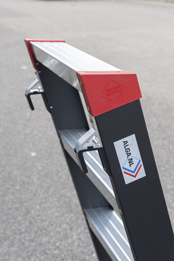 Magazijntrap met haken - Afbeelding 2